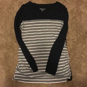 Liz Lange striped maternity top